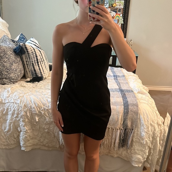 One Shoulder Asymmetrical Mini Dress - Picture 4 of 7